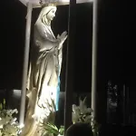La Sainte Famille 招待所 卢德
