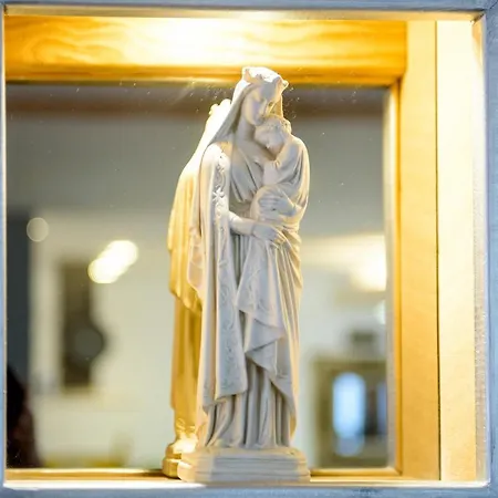 La Sainte Famille Гостевой дом