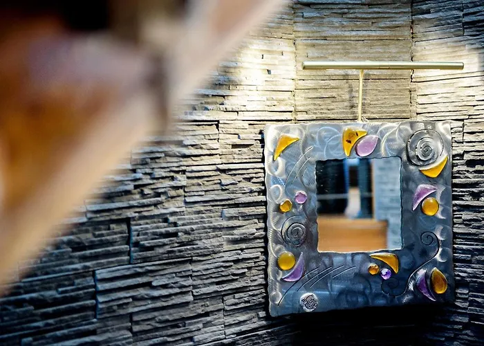 La Sainte Famille 4*