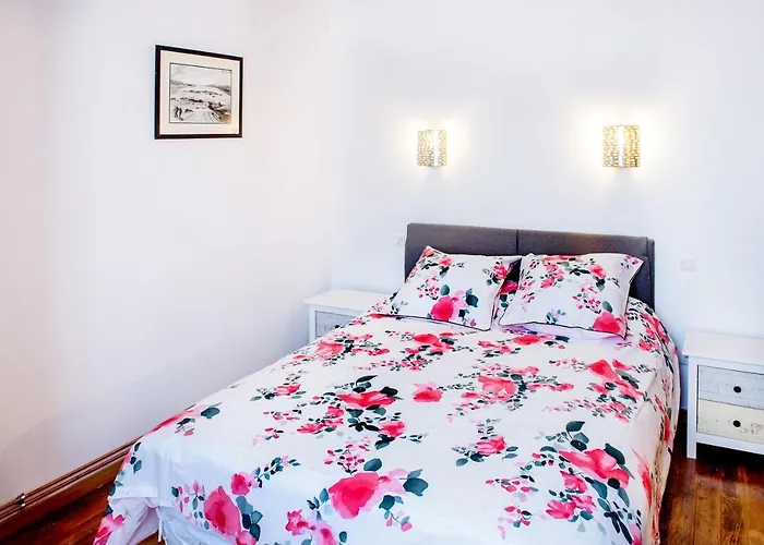 La Sainte Famille Guest house 4*