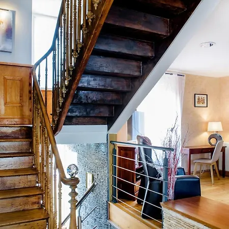 La Sainte Famille Lourdes